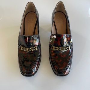 Tory Burch Tortoise Patent Leather Pumps